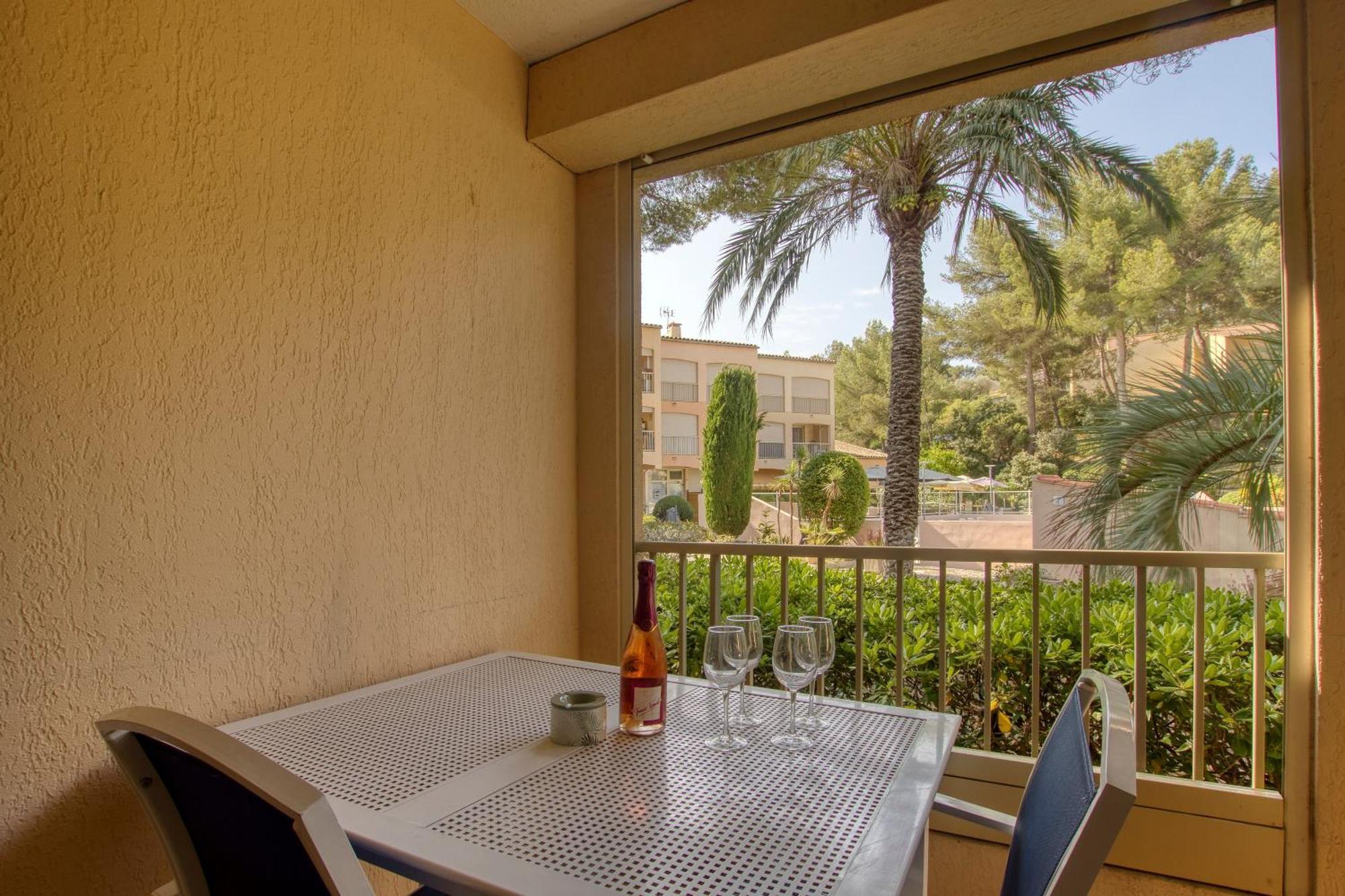 Appartement Piscine Tennis Acces Prive Plage Joia Sanary-sur-Mer Exterior photo